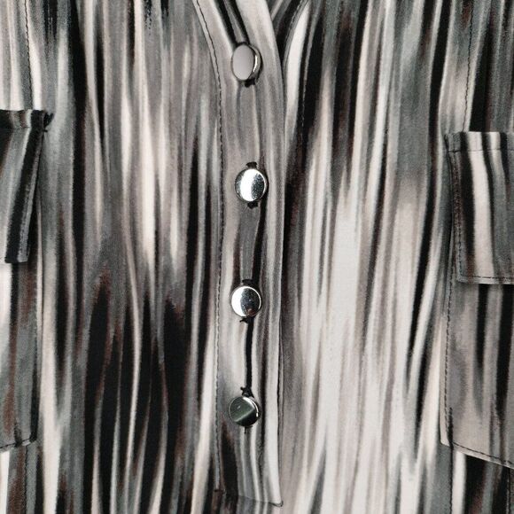 NWT Cocomo Plus Size 3X Grey Multi Color Stripe Print Pintuck 3/4 Sleeve Top - Picture 4 of 7